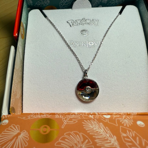 Official Pokémon Merch | RockLove | Pokeball - Picture 1 of 2